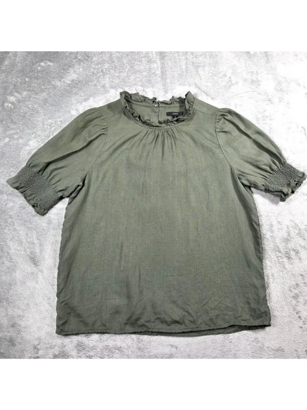 J Crew Top Small Green Linen Smocked Puff Sleeve Preppy Ruffle Trim Beach Blouse